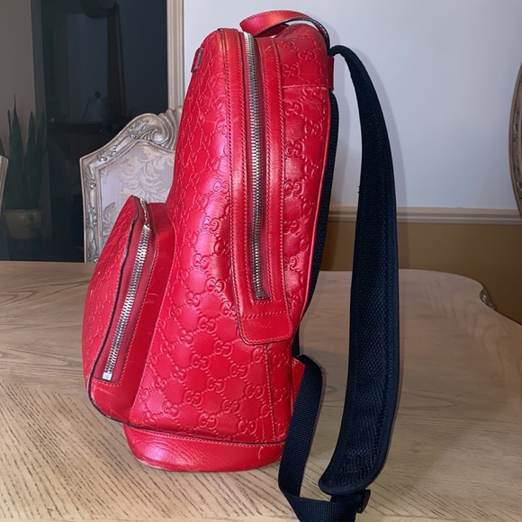 ❤️ Authentic Red Guccissima Leather Backpack - Picture 4 of 17